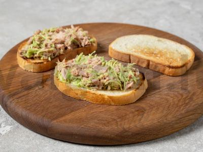 Avokadų ir tuno tostai Žingsnis 7