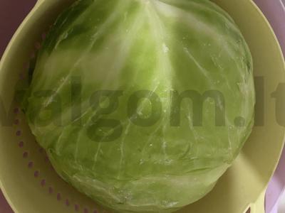 Kopūstai su pomidorų pasta ir prieskoniais Žingsnis 1