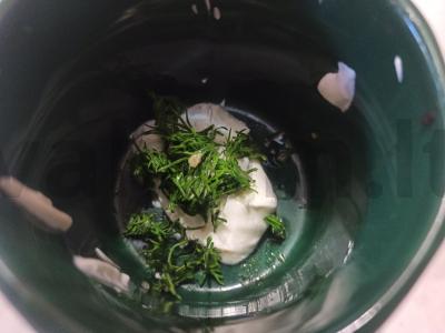 Gruziniškas lavašas su faršu, grietine ir žolelėmis Žingsnis 3