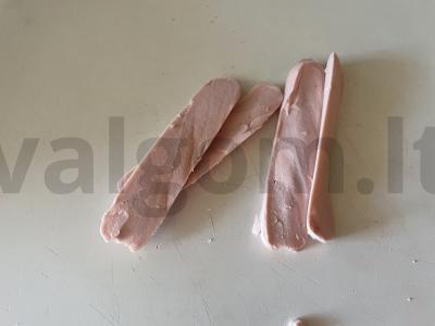 Traškus karštas sumuštinis elektrinėje grilyje su mocarelos sūriu Žingsnis 1