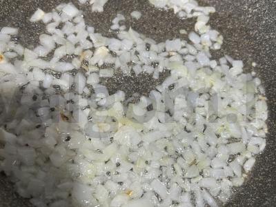 Šampinjonai grietinėlės padaže Žingsnis 1