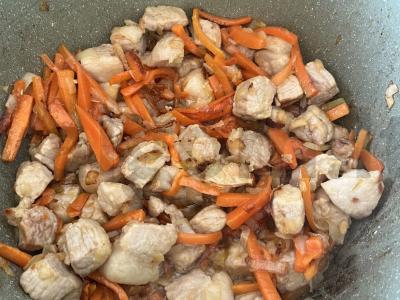 Kiaulienos plovas katile Žingsnis 7