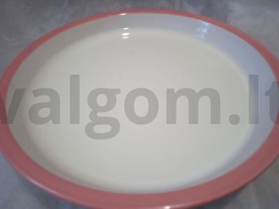 Pieninė košė su polenta, braškių uogiene, kiviu ir mėlynėmis Žingsnis 1