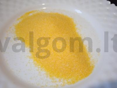 Pieninė košė su polenta, braškių uogiene, kiviu ir mėlynėmis Žingsnis 2