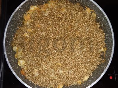 Grikių košė su kiauliena ir daržovėmis Žingsnis 3