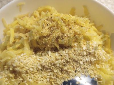 Labai skanūs bulviniai blynai su grybais Žingsnis 2