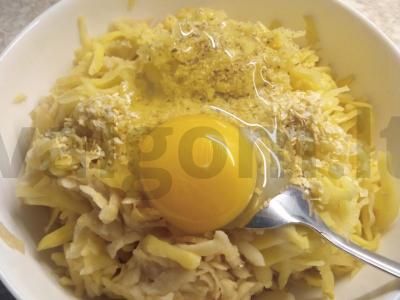 Labai skanūs bulviniai blynai su grybais Žingsnis 5