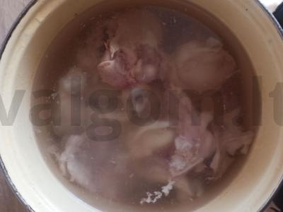 Vištienos ir morkų sriuba su makaronais Žingsnis 1