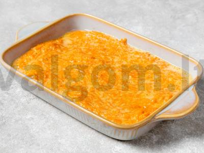 Morkų apkepas su manų kruopomis Žingsnis 4