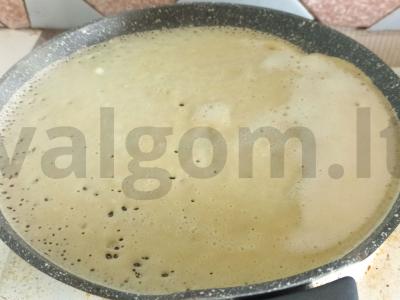 Blynai su persikų ir obuolių įdaru Žingsnis 4