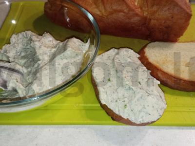 Lašišų užtepėlė pagrindine nuotrauka