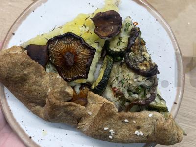 Ruginė galeta su voveraitėmis pagrindine nuotrauka