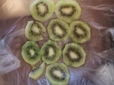 Tortas „Pancho“ su bananais ir kiviais Žingsnis 1