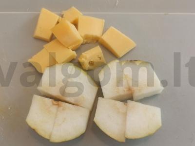 Kanarė su sūriu ir vaisiais šventiniam stalui Žingsnis 1