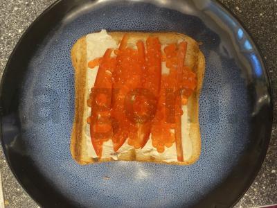 Sumuštinis su paprika ir ikra Žingsnis 4