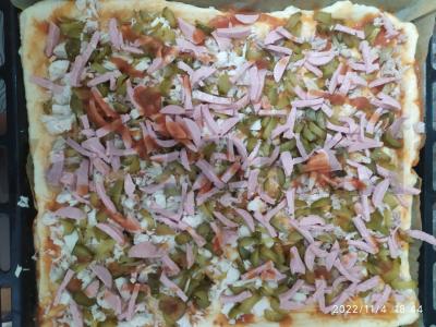 Pica ant naminio tešlos su vištiena ir kalakutiena Žingsnis 4