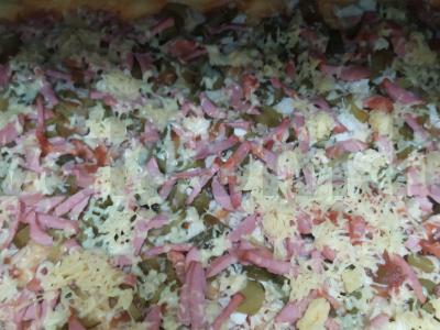 Pica ant naminio tešlos su vištiena ir kalakutiena Žingsnis 5