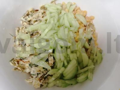 Daržovių salotos „Skonių vaivorykštė“ su kiaušiniu ir sūriu Žingsnis 8