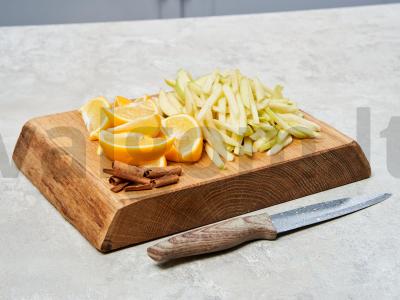 Karštas vynas su spanguolėmis ir cinamonu Žingsnis 1