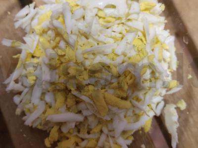 Radinio salotas su kiaušiniu Žingsnis 1