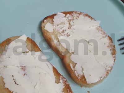 Brusketa su pomidorais ir agurkais Žingsnis 2