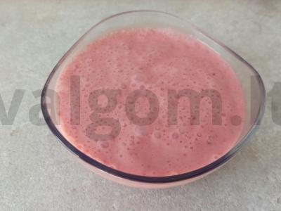 Vaisinis minkštas ledai pagrindine nuotrauka