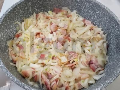 Aštrus triušis, troškintas su alyvuogėmis Žingsnis 2