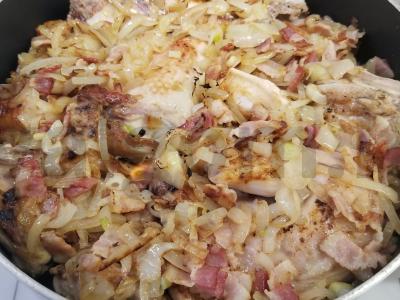 Aštrus triušis, troškintas su alyvuogėmis Žingsnis 3