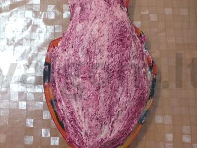 Silkė po šilta skraiste iš daržovių pagrindine nuotrauka