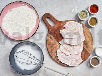 Kalakutienos filė tešloje iš maistinio albumino Žingsnis 1