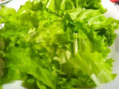 Salotas su kepenimis ir vynuogėmis Žingsnis 1