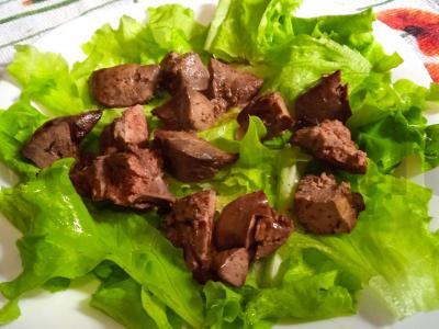 Salotas su kepenimis ir vynuogėmis Žingsnis 2