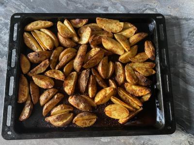 Kaimiški bulvės pagal firminį receptą pagrindine nuotrauka