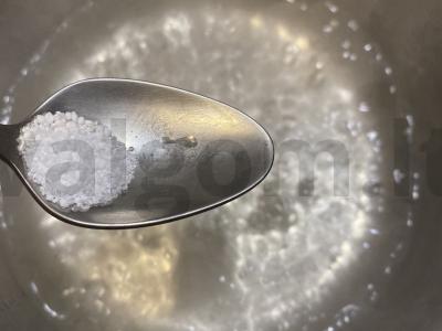 Konservuoti ananasai sirupe Žingsnis 2