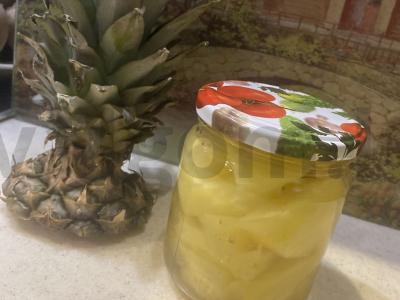 Konservuoti ananasai sirupe pagrindine nuotrauka