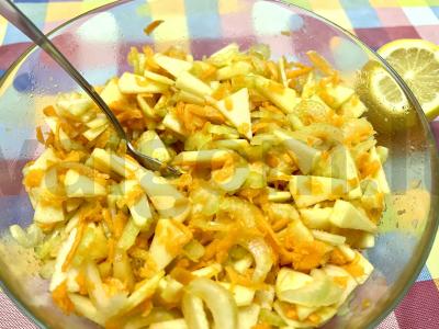 Vitaminų salotas su salierais Žingsnis 3