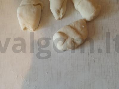 Pyragėliai su dešra Žingsnis 3