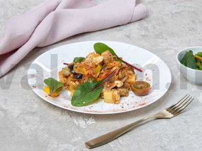 Daržovių troškinys su baltais šaldytais grybais pagrindine nuotrauka