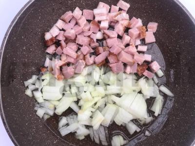 Namų kopūstai su kiaulienos faršu ir perliniu miežiu Žingsnis 1