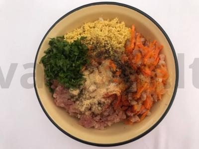 Namų kopūstai su kiaulienos faršu ir perliniu miežiu Žingsnis 2