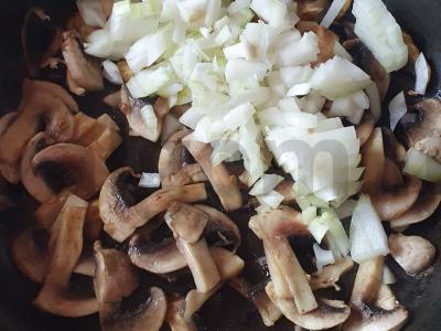 Bolognese makaronai su kalendra Žingsnis 1