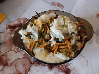 Koralo grybo salotas su jūros kopūstais pagrindine nuotrauka