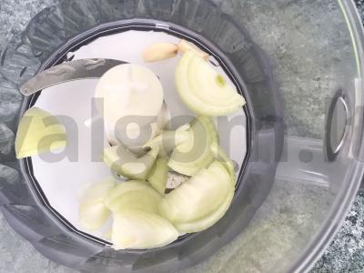 Koteliai „Staloviniai“ iš kiaulienos faršo Žingsnis 1