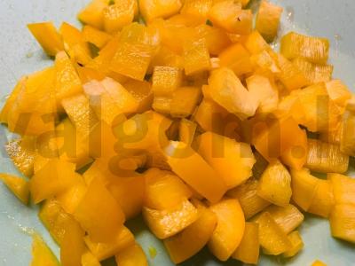 Salotas su sūriu ir provanso žolelėmis „Įvairiaspalvis“ Žingsnis 3