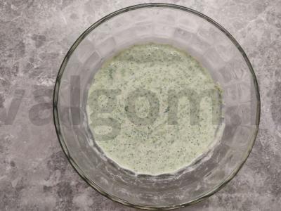 Špinatų blynai su pienu Žingsnis 1