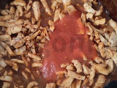 Vištienos krūtinėlė aštriame padaže Žingsnis 3