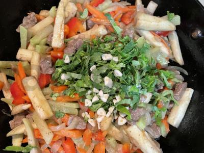 Klasikinis lagmanas su jautiena Žingsnis 3