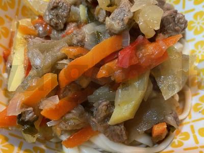 Klasikinis lagmanas su jautiena pagrindine nuotrauka