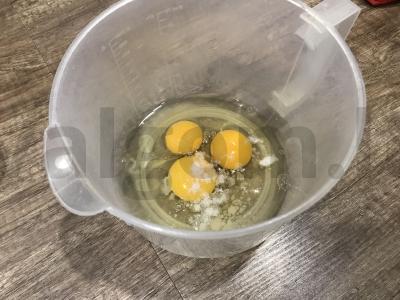 Blynai „Su skylutėmis“ skanūs ir paprasti Žingsnis 1