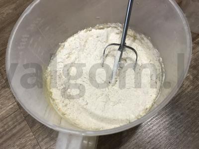 Blynai „Su skylutėmis“ skanūs ir paprasti Žingsnis 3